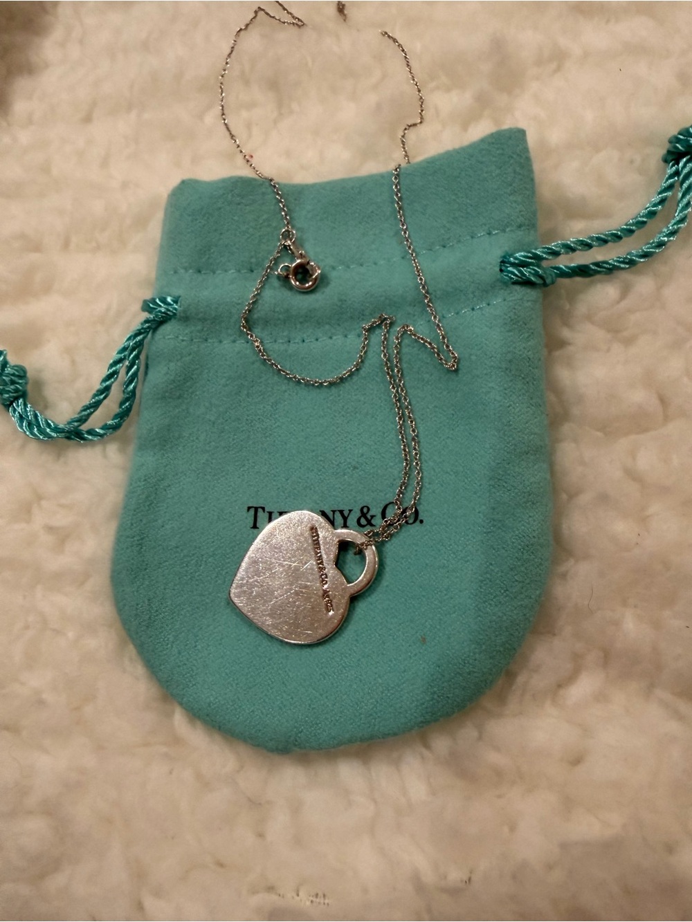 Tiffany Return to Tiffany Heart Tag Pendant in Silver, Medium - Picture 4 of 6
